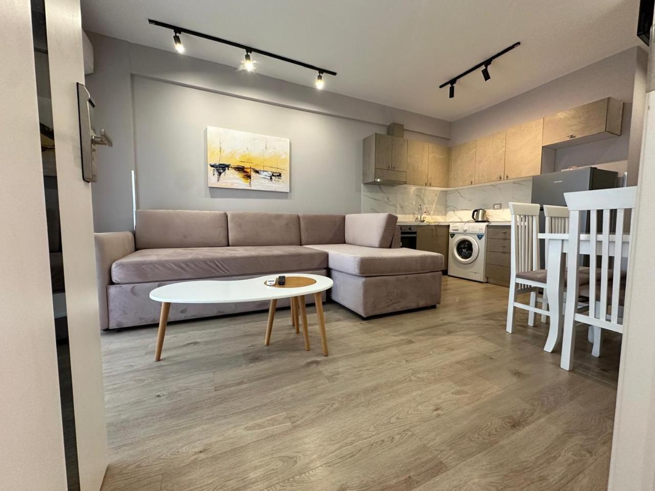 Sunny Hill Aparthotel *